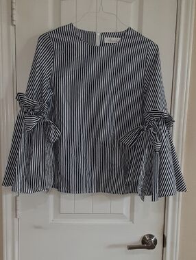 Chicwish Navy Blue & White Striped Bell Sleeve Bow Blouse M/L EUC